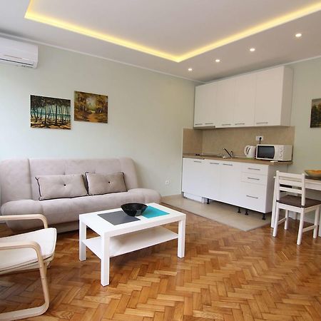 Apartmani 27 Belgrade Exterior photo